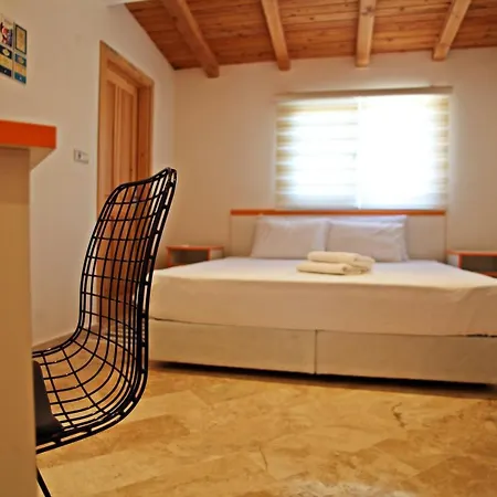 Otel Lacitrus And 3*